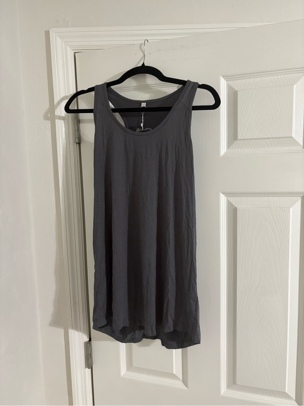 Everyday Relaxed Scoop Neck Tank Top — Gray